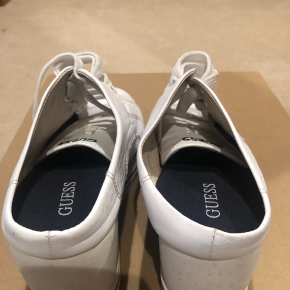 clog style tennis shoes